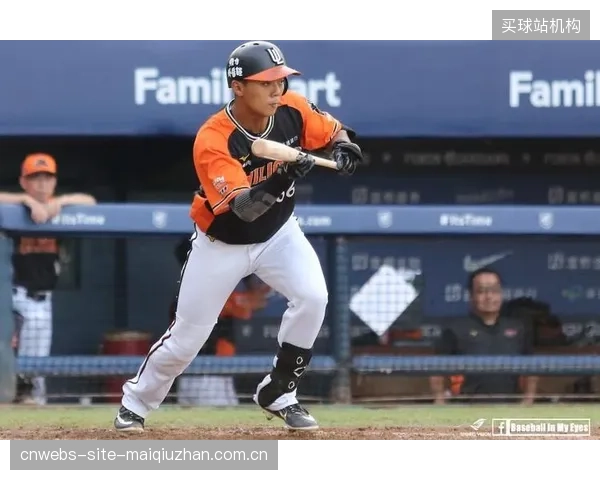 杰克逊以高效终结回应外界质疑，其无球跑动将是撕开密集防守的关键。